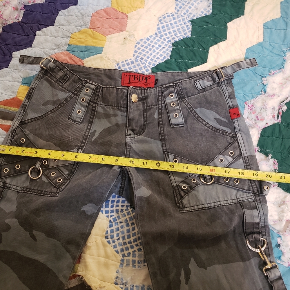 Camoflauge Gray Tripp NYC Knee Length Pants - Picture 4 of 7